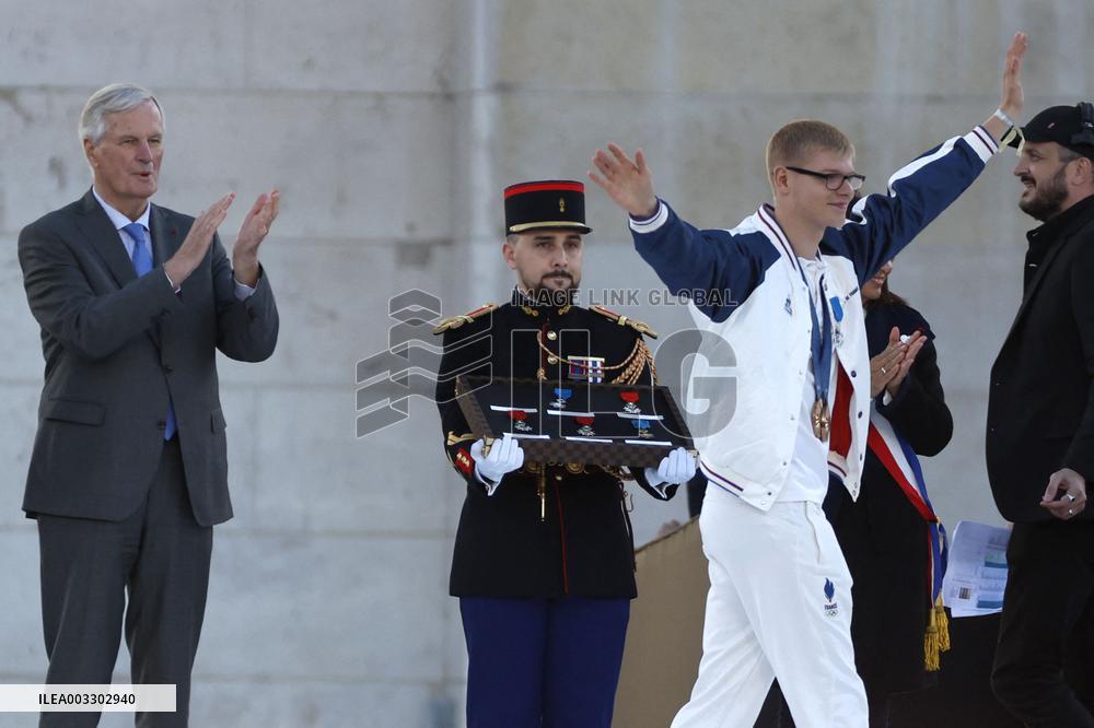 Parade Of French Athletes - Podium - Paris