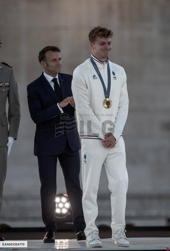Parade Of French Athletes - Podium - Paris