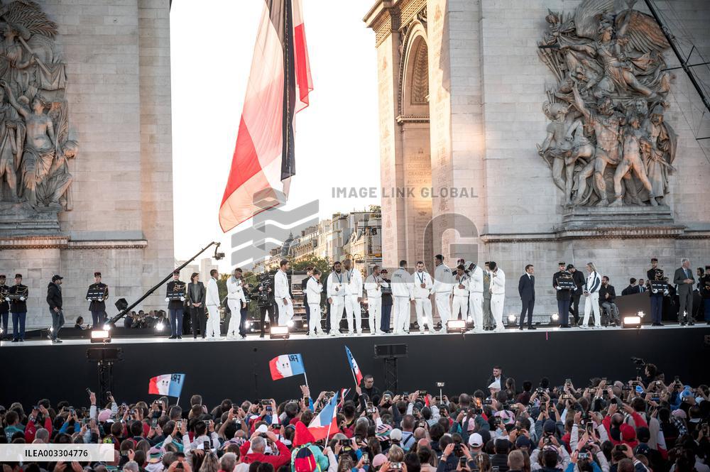 Parade Of French Athletes - Podium - Paris