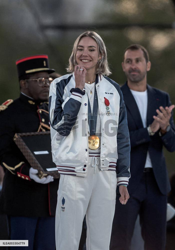 Parade Of French Athletes - Podium - Paris