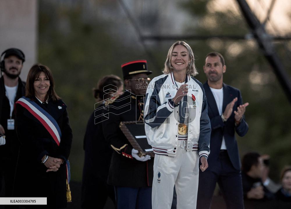 Parade Of French Athletes - Podium - Paris