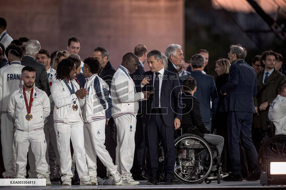 Parade Of French Athletes - Podium - Paris