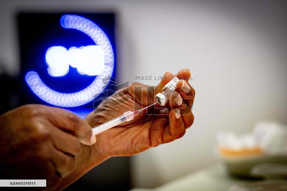 Corona Covid-19 Vaccination Illustrations - Netherlands