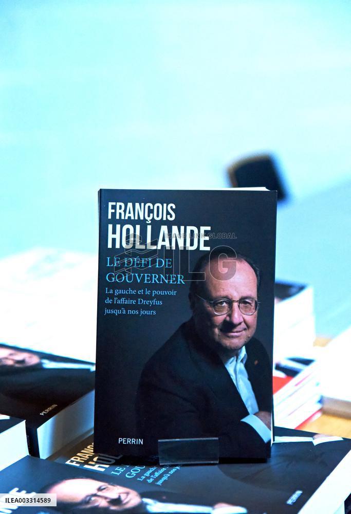 Francois Hollande Dedicates His Book - Bordeaux