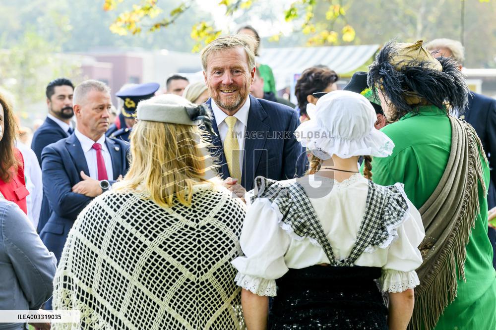 King At Centenary Of Residential Care Park Willem Van Den Bergh - Netherlands
