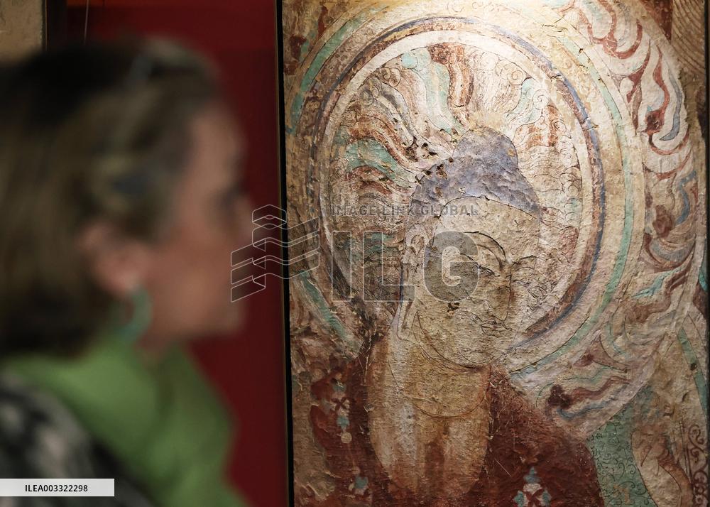 Silk Road Exhibition - Paris