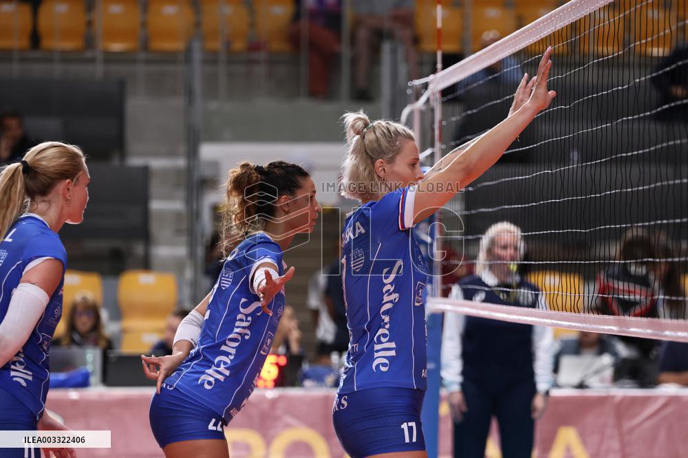 <categoriaITA> - <sottocategoriaITA> - Volleyball WEVZA CUP Women