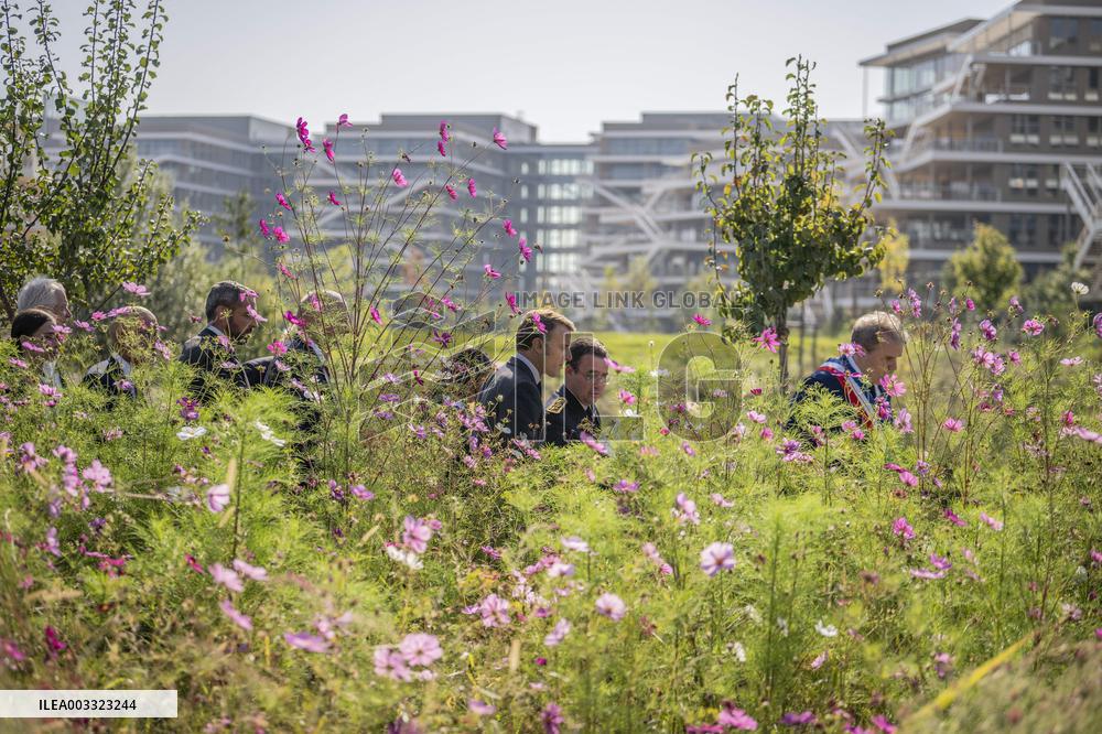 Macron Visits The Nanterre Arboretum - Nanterre