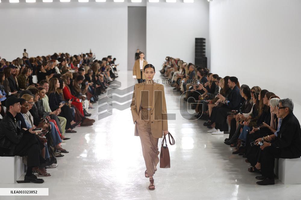MFW - Max Mara Runway