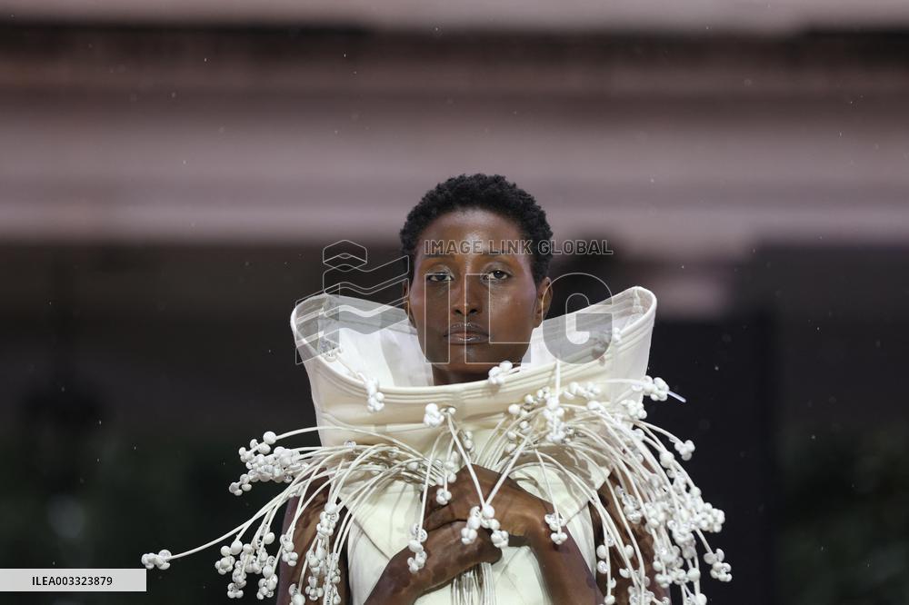 MFW - Keqiao Day Runway