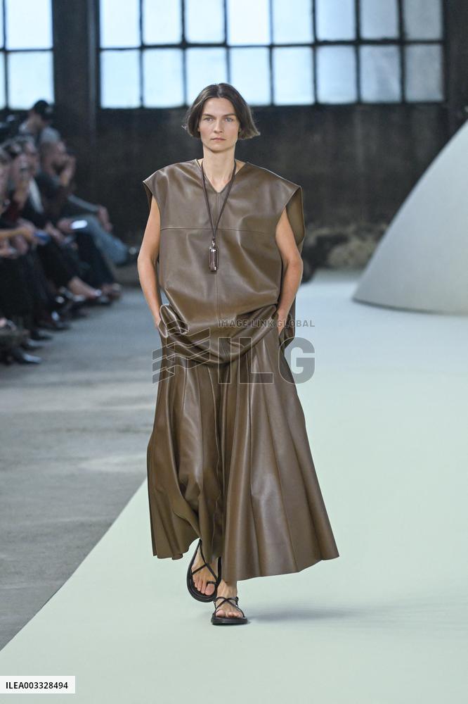 MFW - Tods Runway