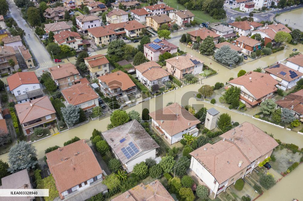 1000 Evacuated As Storm Boris Brings Flooding To Northern Italy