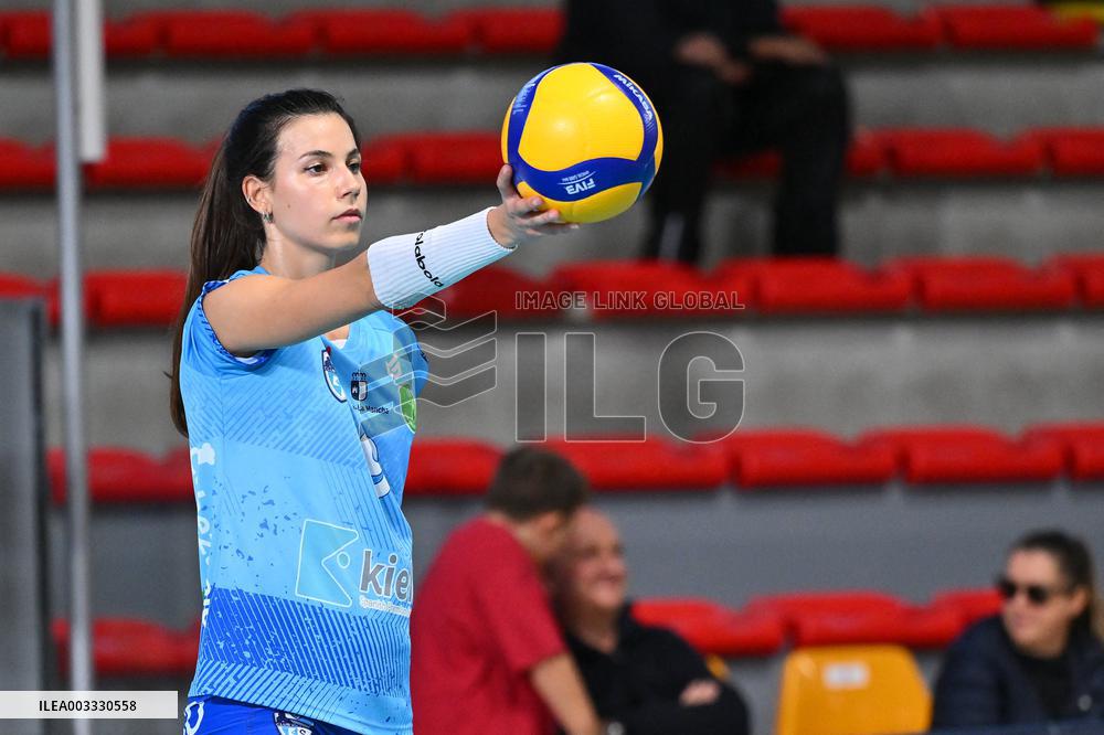VOLLEY - Internazionali - Wevza Cup Women - Beziers Angels vs CV Kiele Socuellamos