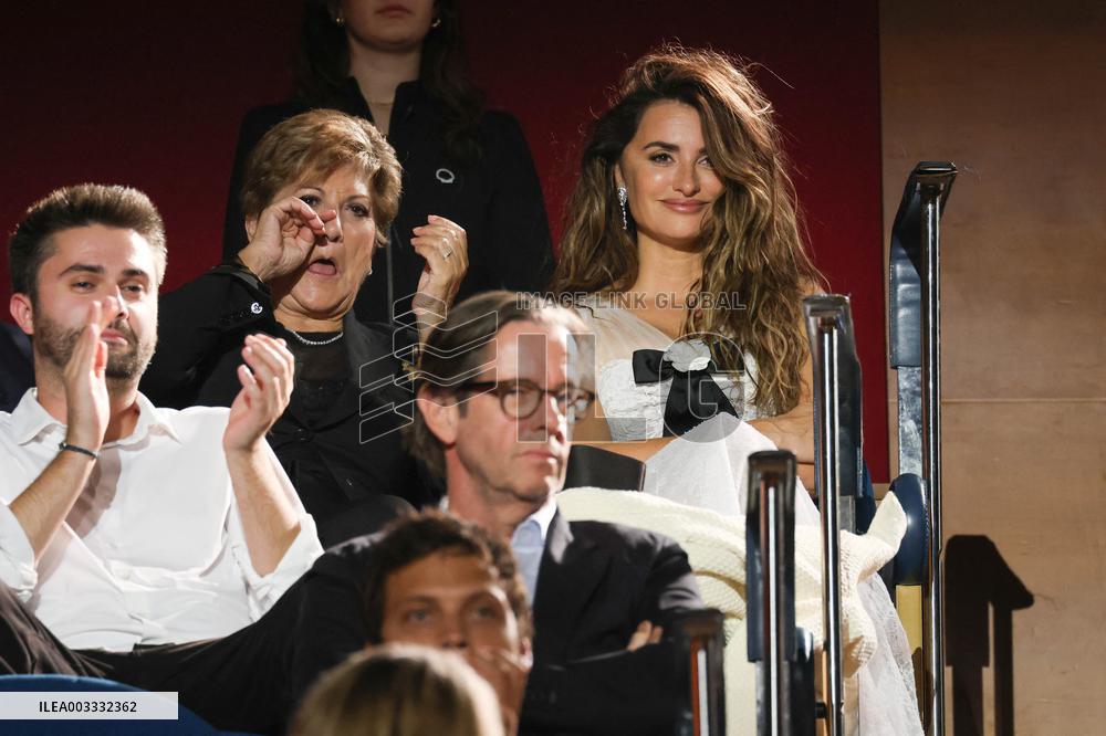 San Sebastian Festival - Penelope Cruz Gets Emotional
