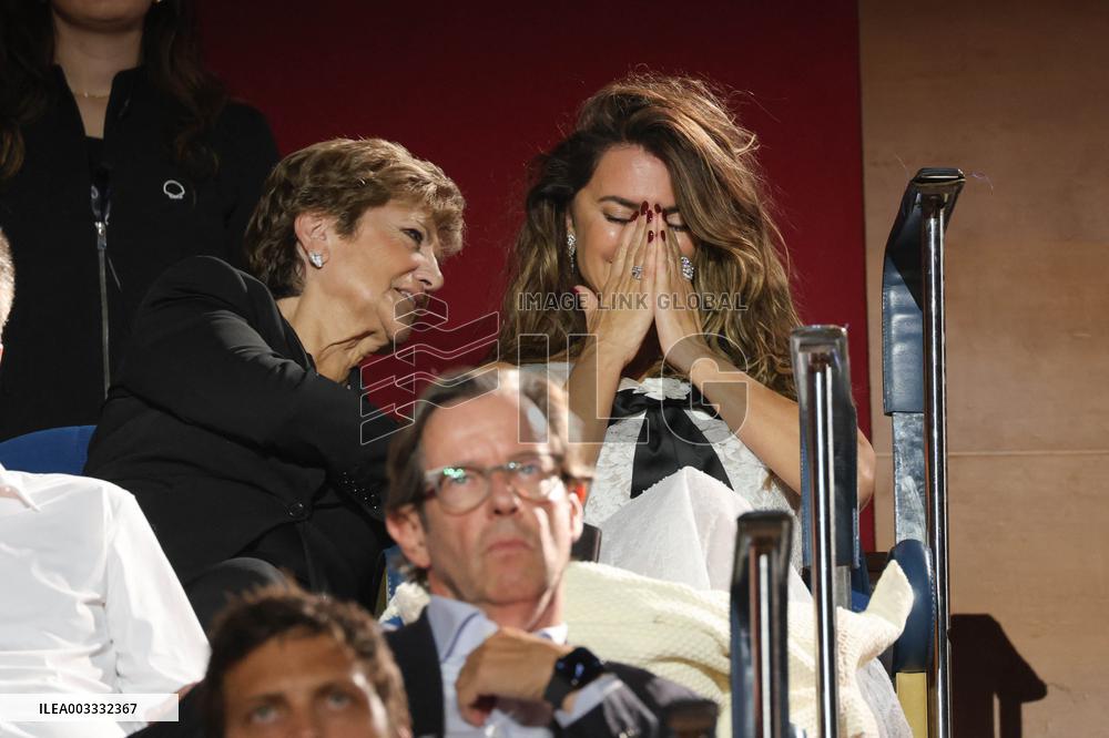 San Sebastian Festival - Penelope Cruz Gets Emotional