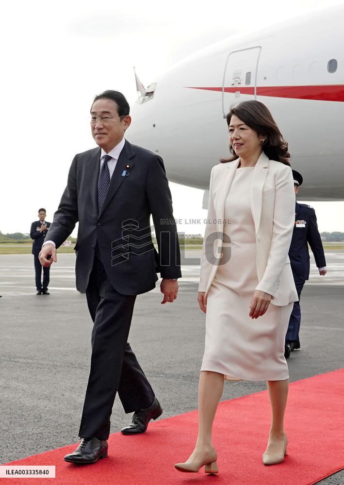 Japan PM arrives in U.S. for Quad summit