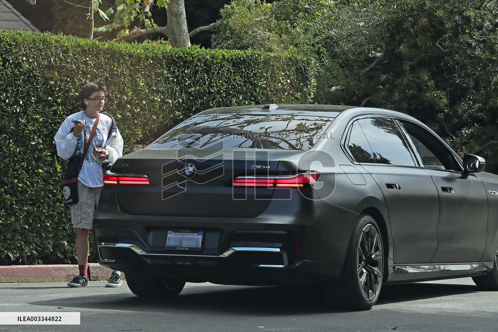 Ben Affleck Pulls Over To Catch Up With His Child Fin - LA