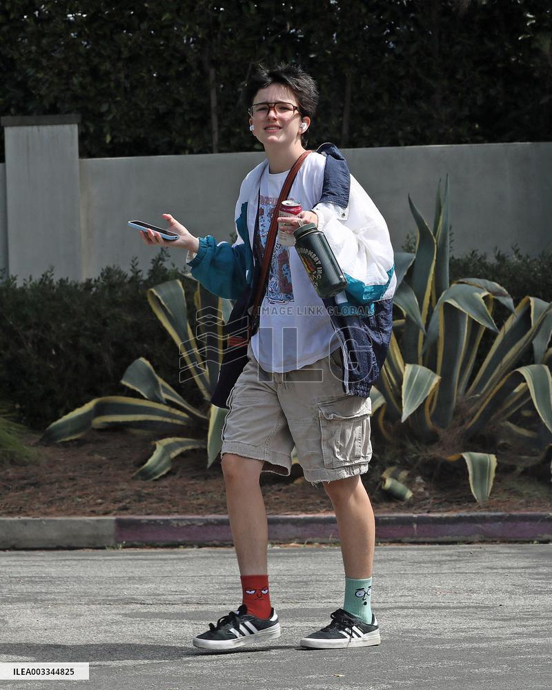 Ben Affleck Pulls Over To Catch Up With His Child Fin - LA