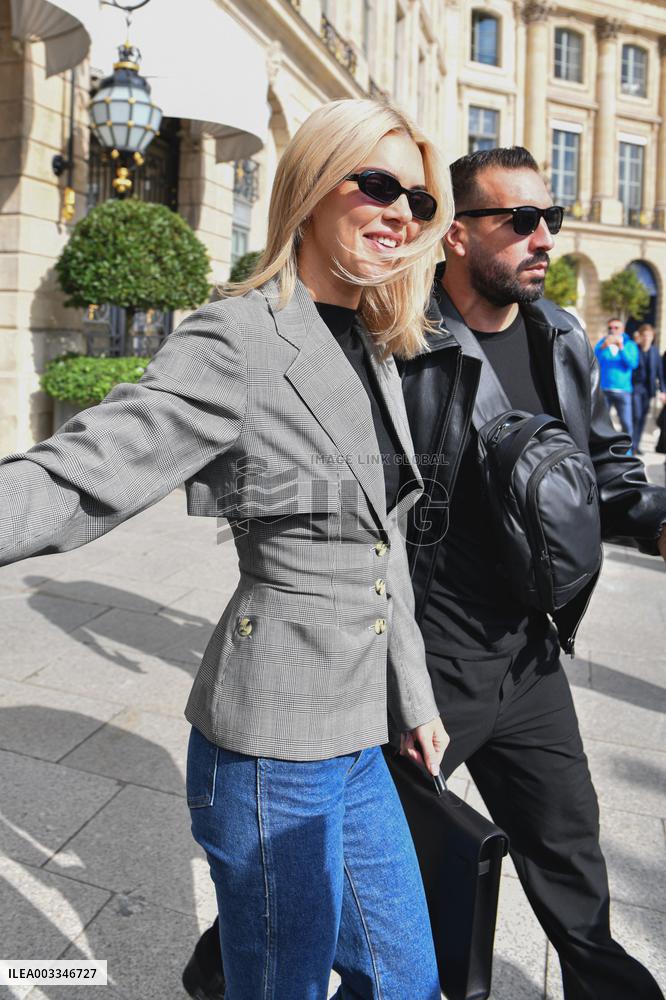 PFW - Kendall Jenner Heads To L’Oreal Rehearsals