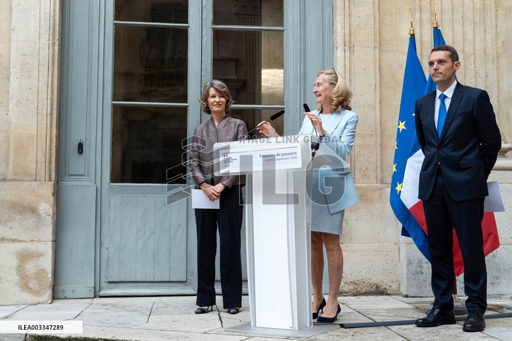 Handover Ceremony Education Ministry - Paris