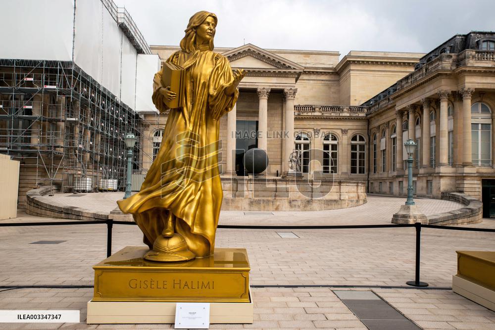 Golden Statues Honoring Pioneering Women At National Assembly - Paris