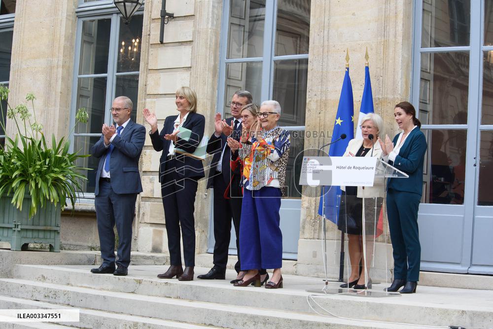 Handover Ceremony At The Ministry Of Ecology - Paris