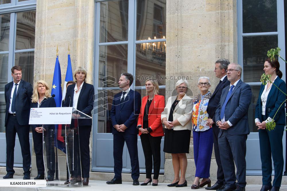Handover Ceremony At The Ministry Of Ecology - Paris