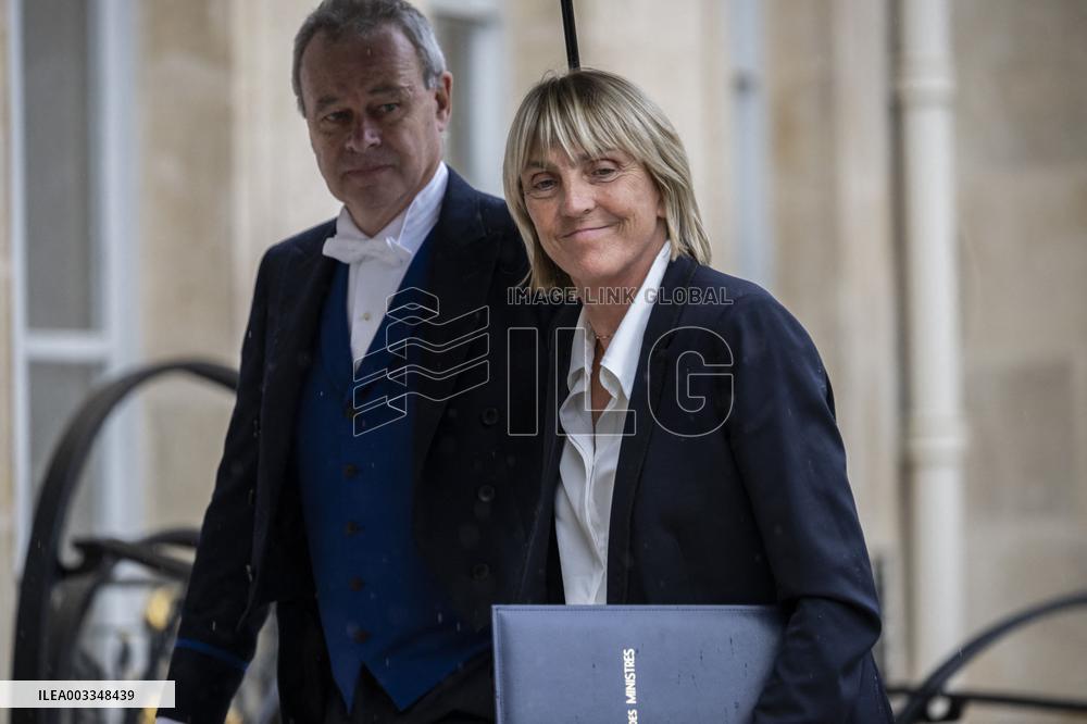 First Cabinet Meeting Of The Barnier Government - Paris