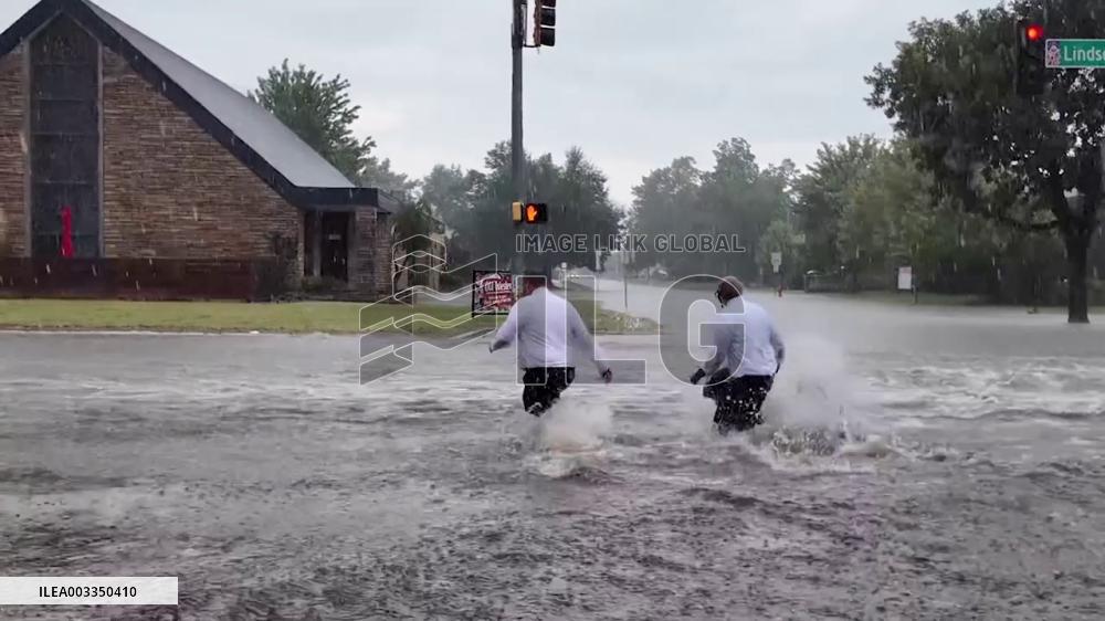 US: Storms Move Through Oklahoma, Causing Flooding 2