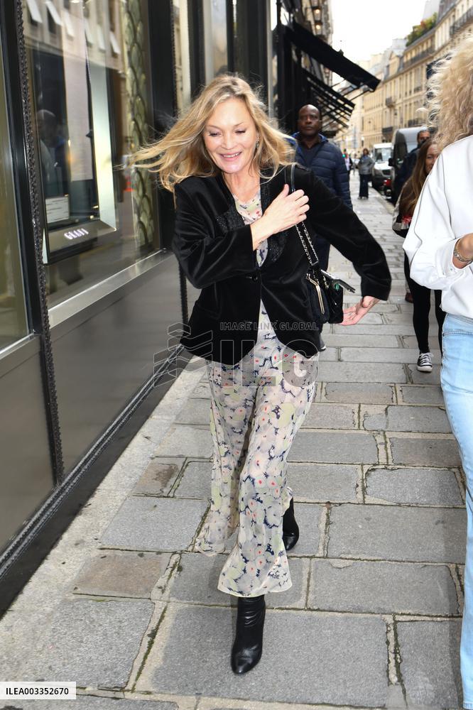 PFW - Kate Moss Arrives At Hotel Costes