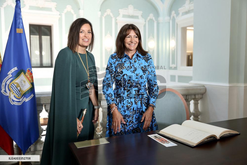 Anne Hidalgo Receives XIII Cortes de la Real Isla de Leon Award - Spain