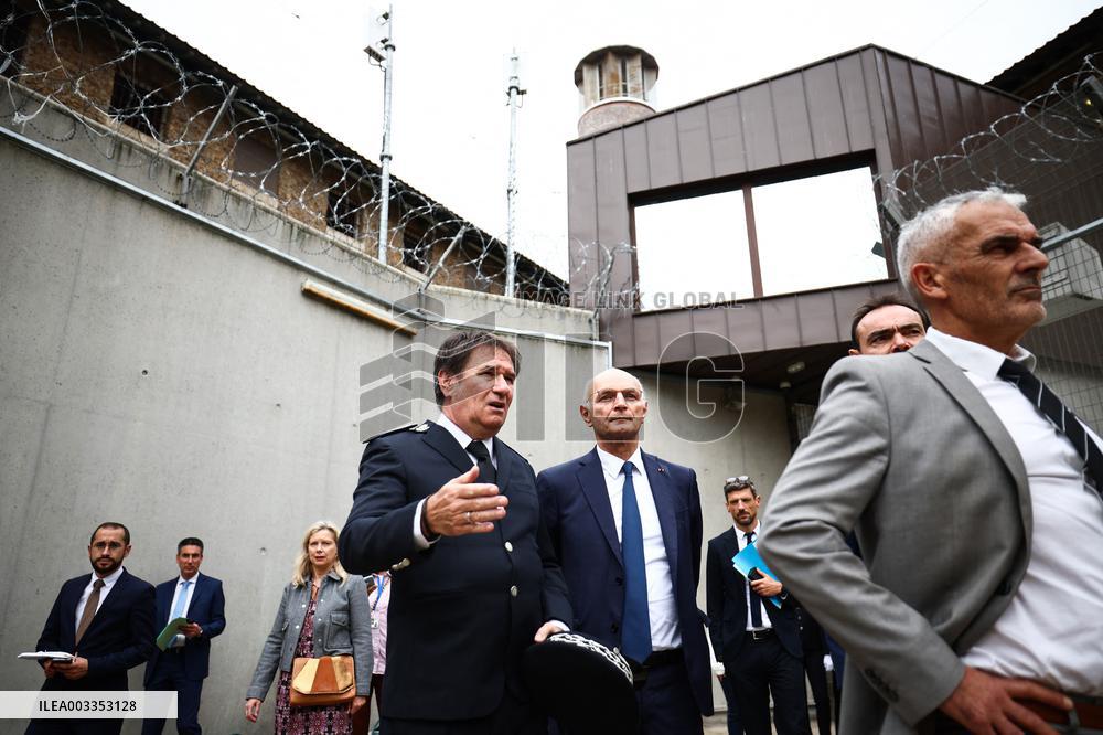 French Justice Minister Migaud Visits Paris-La-Sante Prison - Paris