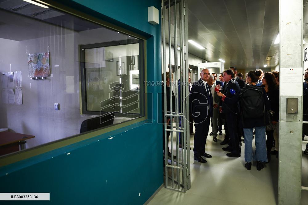 French Justice Minister Migaud Visits Paris-La-Sante Prison - Paris
