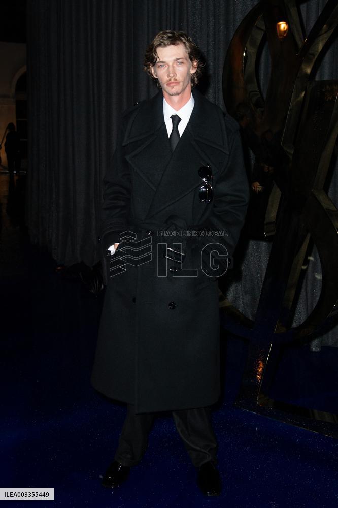 PFW Yves Saint Laurent Photocall
