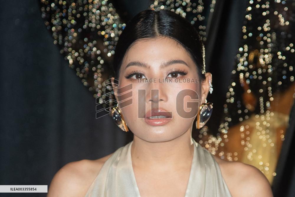 PFW Yves Saint Laurent Photocall