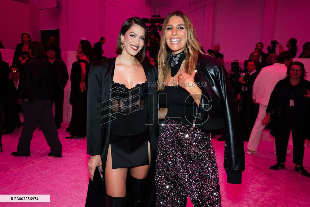 PFW - Etam Front Row