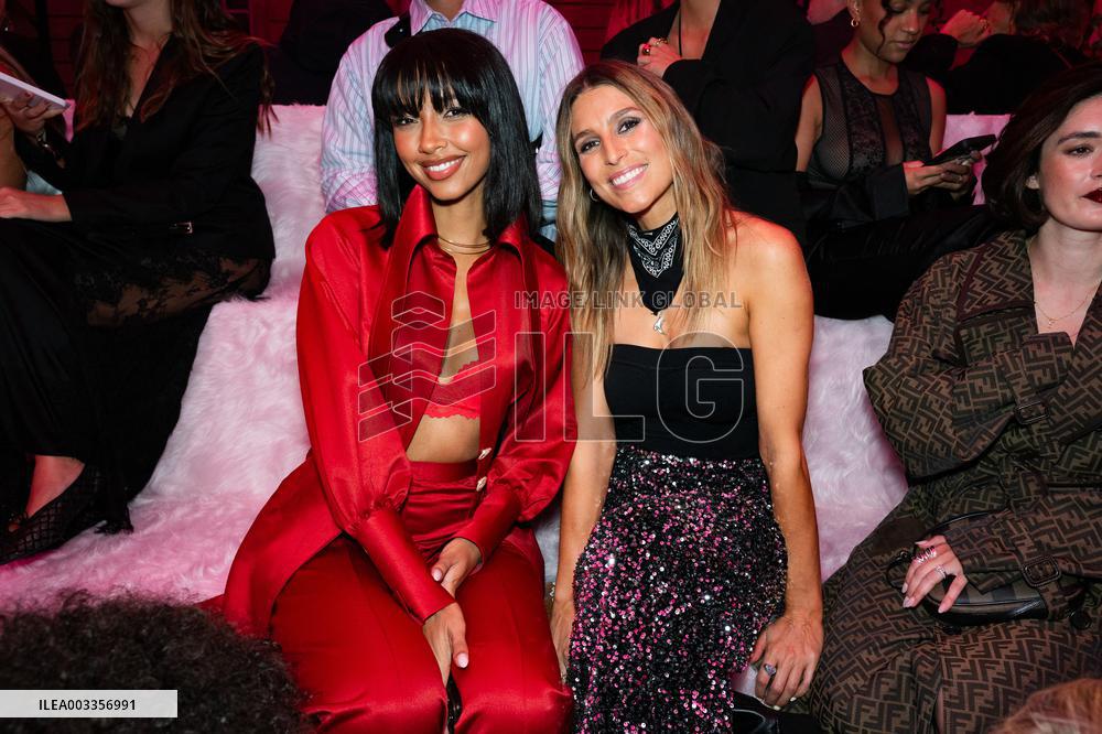 PFW - Etam Front Row