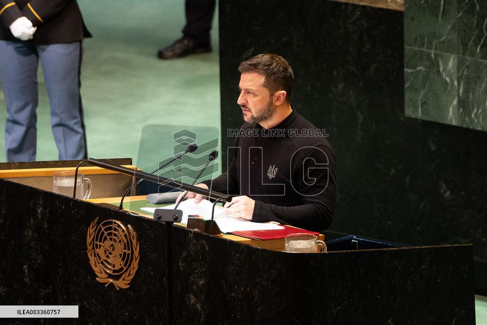 Zelensky Warns Of Russia Threat At UN - NYC