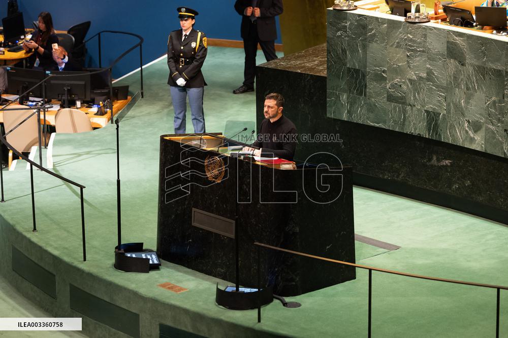 Zelensky Warns Of Russia Threat At UN - NYC