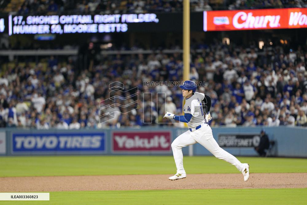 Baseball: Padres vs. Dodgers