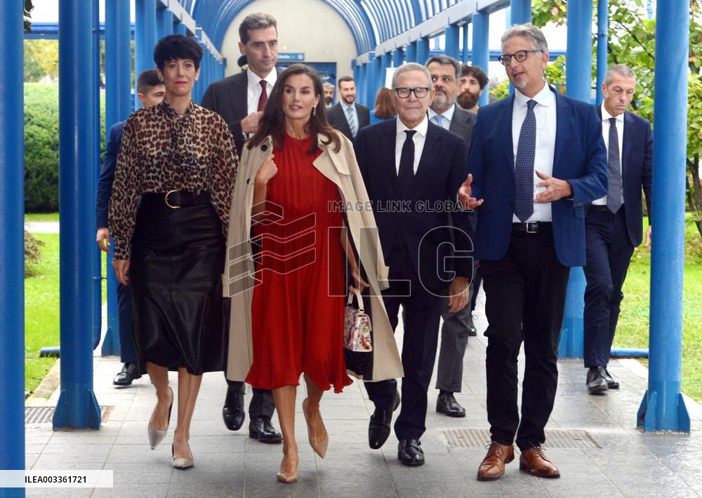 Queen Letizia At  World Cancer Research Day Annual Meeting - Milan