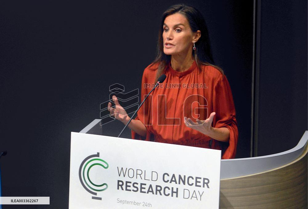 Queen Letizia At World Cancer Research Day Annual Meeting - Milan