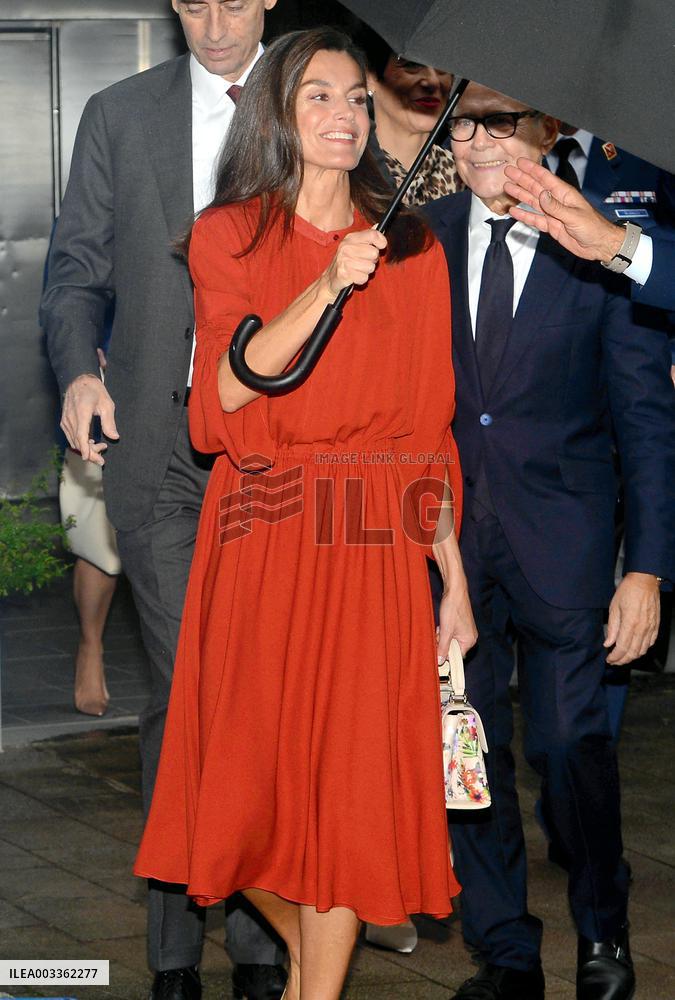 Queen Letizia At World Cancer Research Day Annual Meeting - Milan