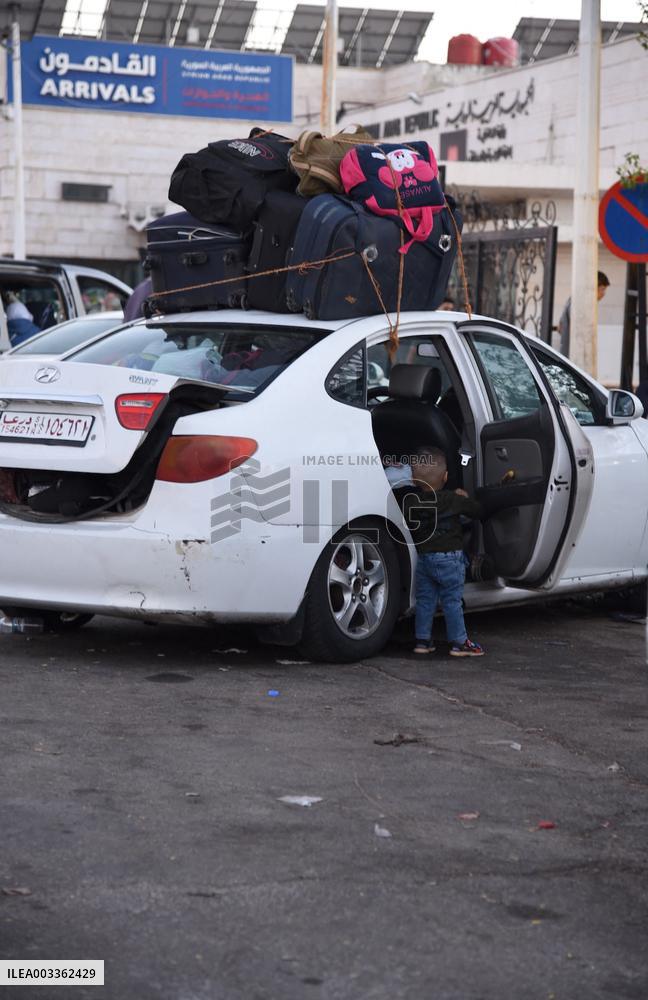 People Fleeing From Lebanon - Syria