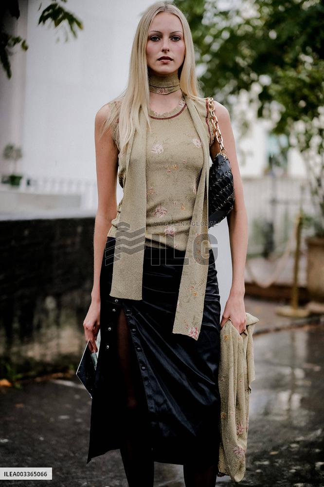 PFW - Rabanne Street Syle