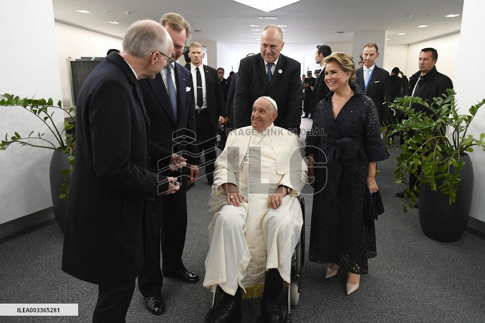 Pope Francis Leaves Luxembourg