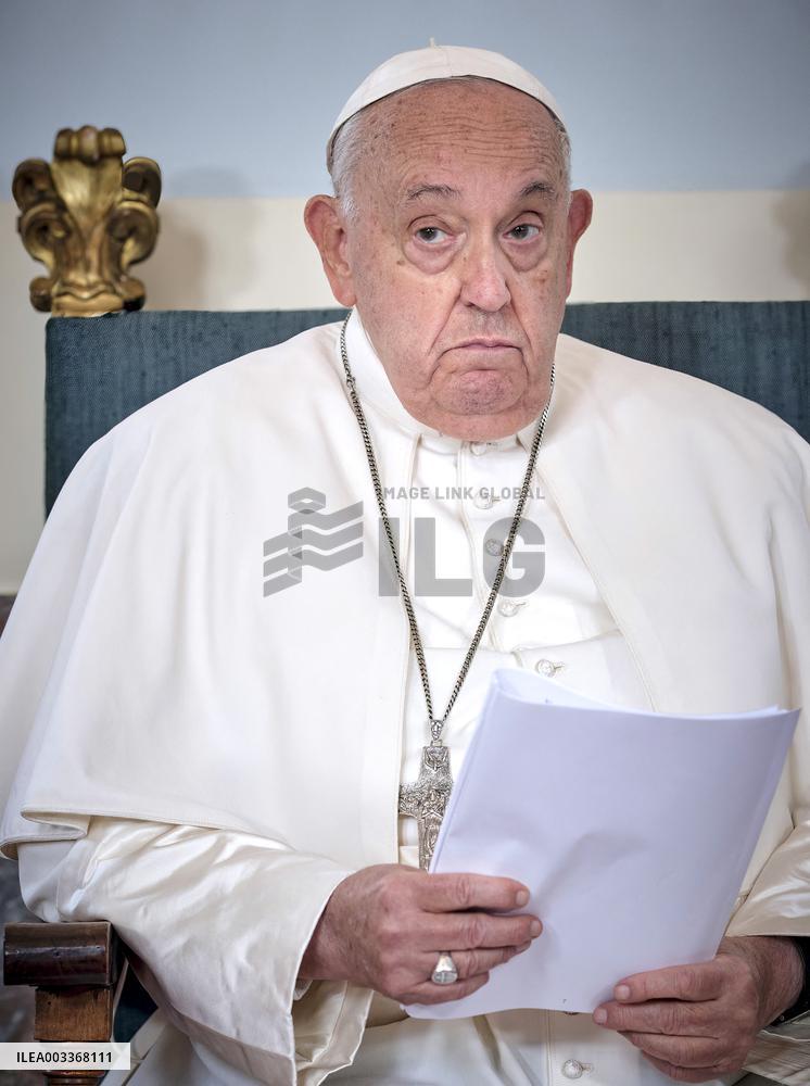 Pope Francis Meets Belgium's Civil Authorities - Laeken
