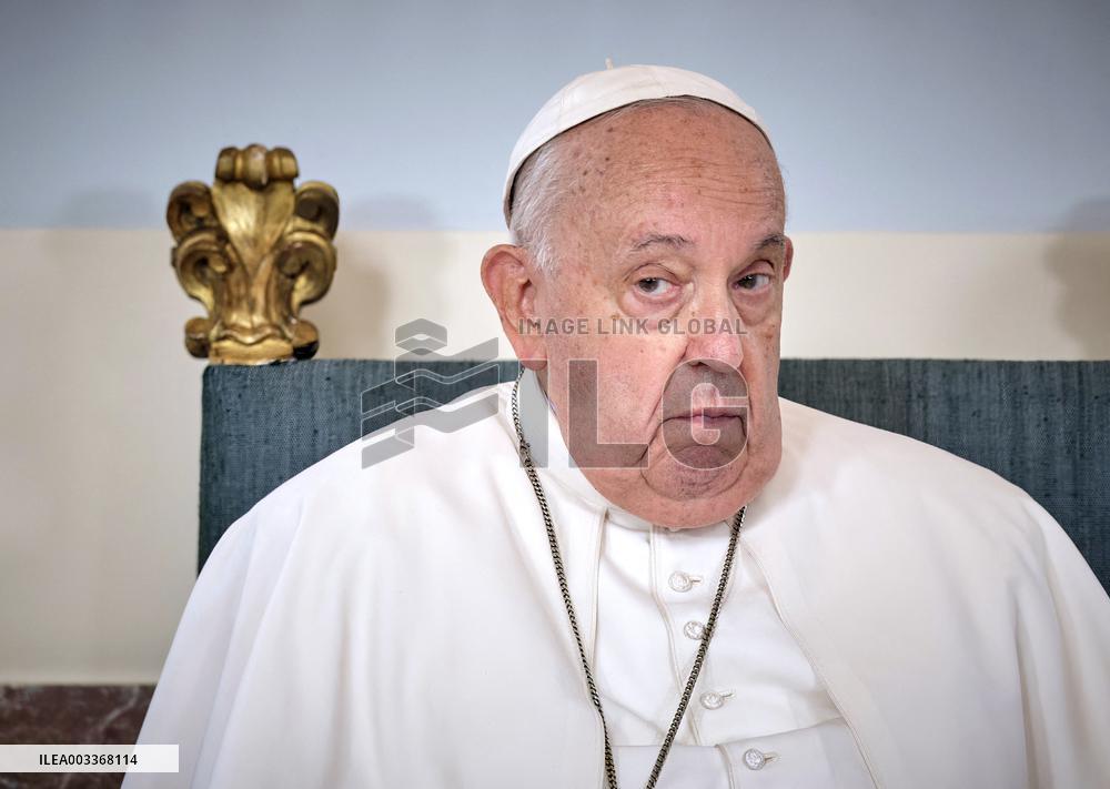 Pope Francis Meets Belgium's Civil Authorities - Laeken
