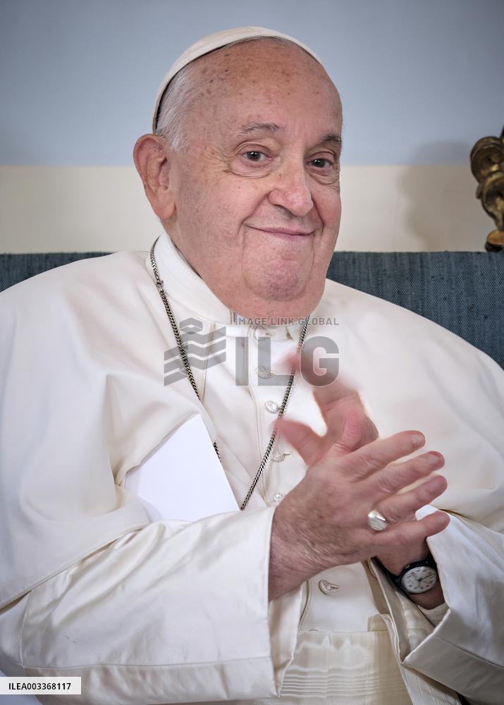 Pope Francis Meets Belgium's Civil Authorities - Laeken