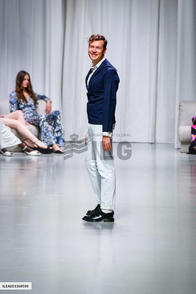 PFW - Leonard Paris Runway